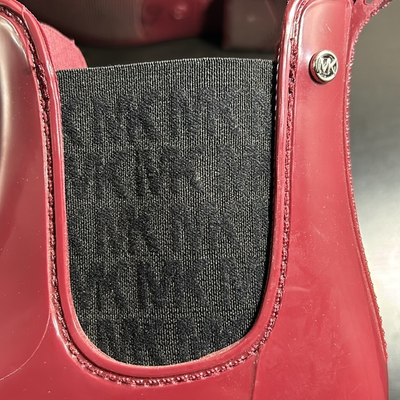Michael Kors Rainb Boots - Picture 6 of 7